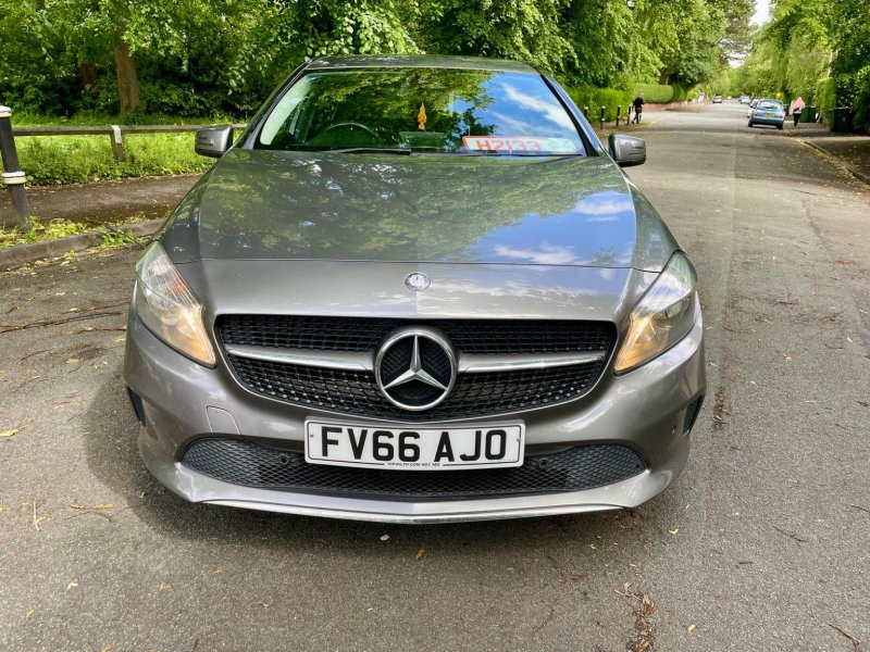 MERCEDES-BENZ A CLASS 1.5 A180d SE (Executive) Euro 6 (s/s) 5dr