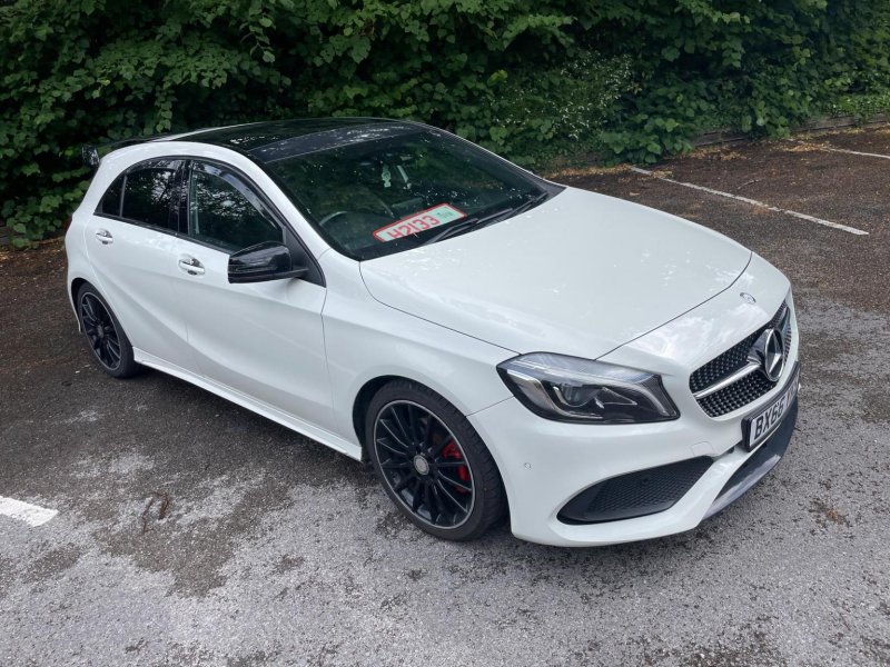 MERCEDES-BENZ A CLASS 1.5 A180d AMG Line (Premium Plus) Euro 6 (s/s) 5dr